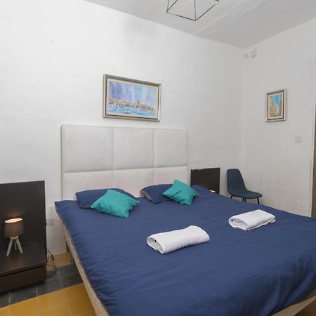 Stylish Valletta 2 Bedrooom City Centre Apartment With Terrace Eksteriør billede